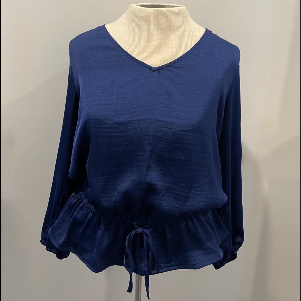 NWT Banana Republic Satin Peplum Top